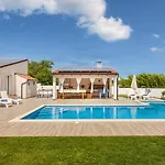 Milemanda Villa